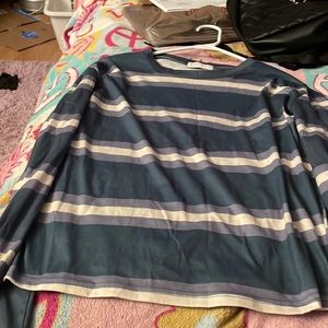 •green/purple/white striped long sleeved t-shirt•